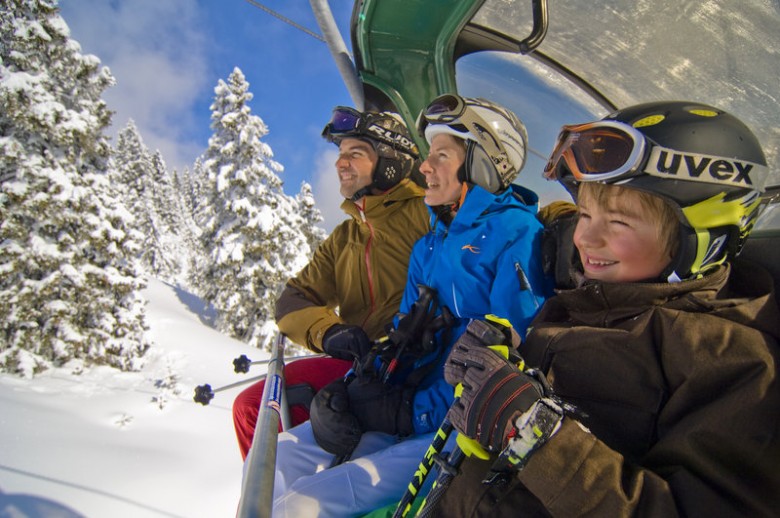 ferie z dzieckiem, wyjazdy rodzinne na narty, narty z dzieckiem, wyjazdy ze szkoleniem dla dzieci, wyjazdy narciarskie ze szkoleniem