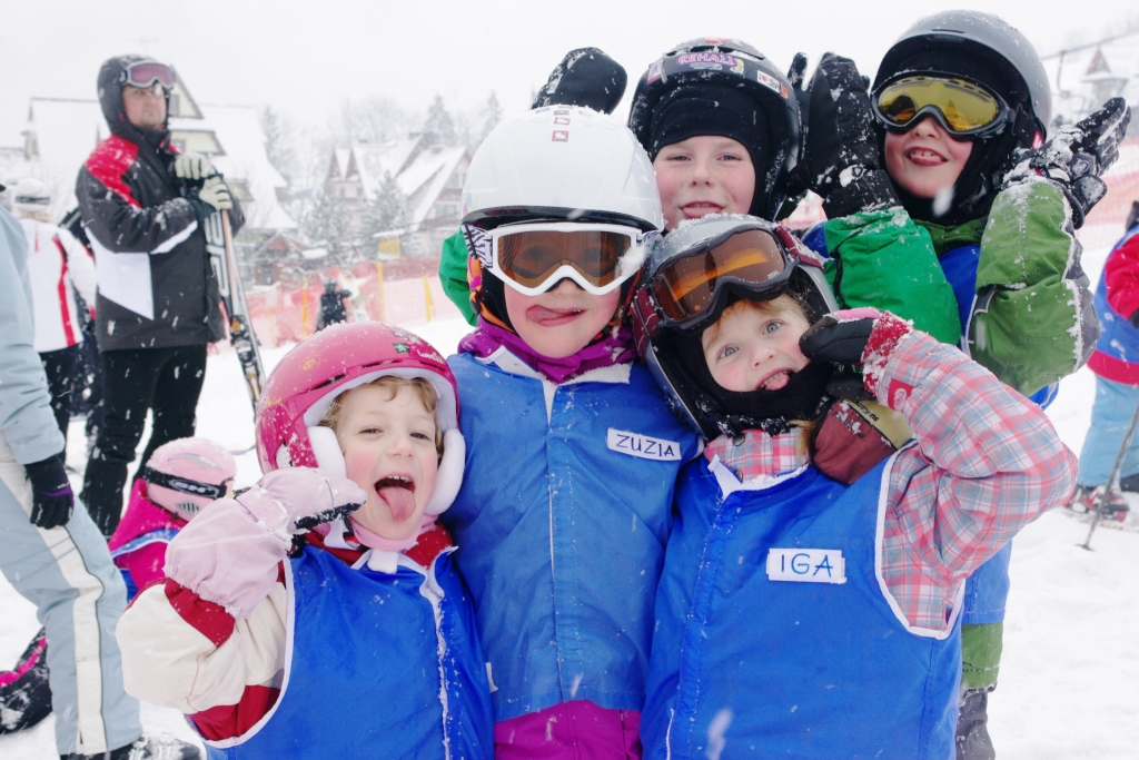 przedszkole narciarskie, polskie przedszkole narciarskie w Alpach, polskie przedszkole narciarskie we Włoszech, polskie przedszkole narciarskie w Austrii, wyjazdy ze szkoleniem narciarskim dla dzieci
